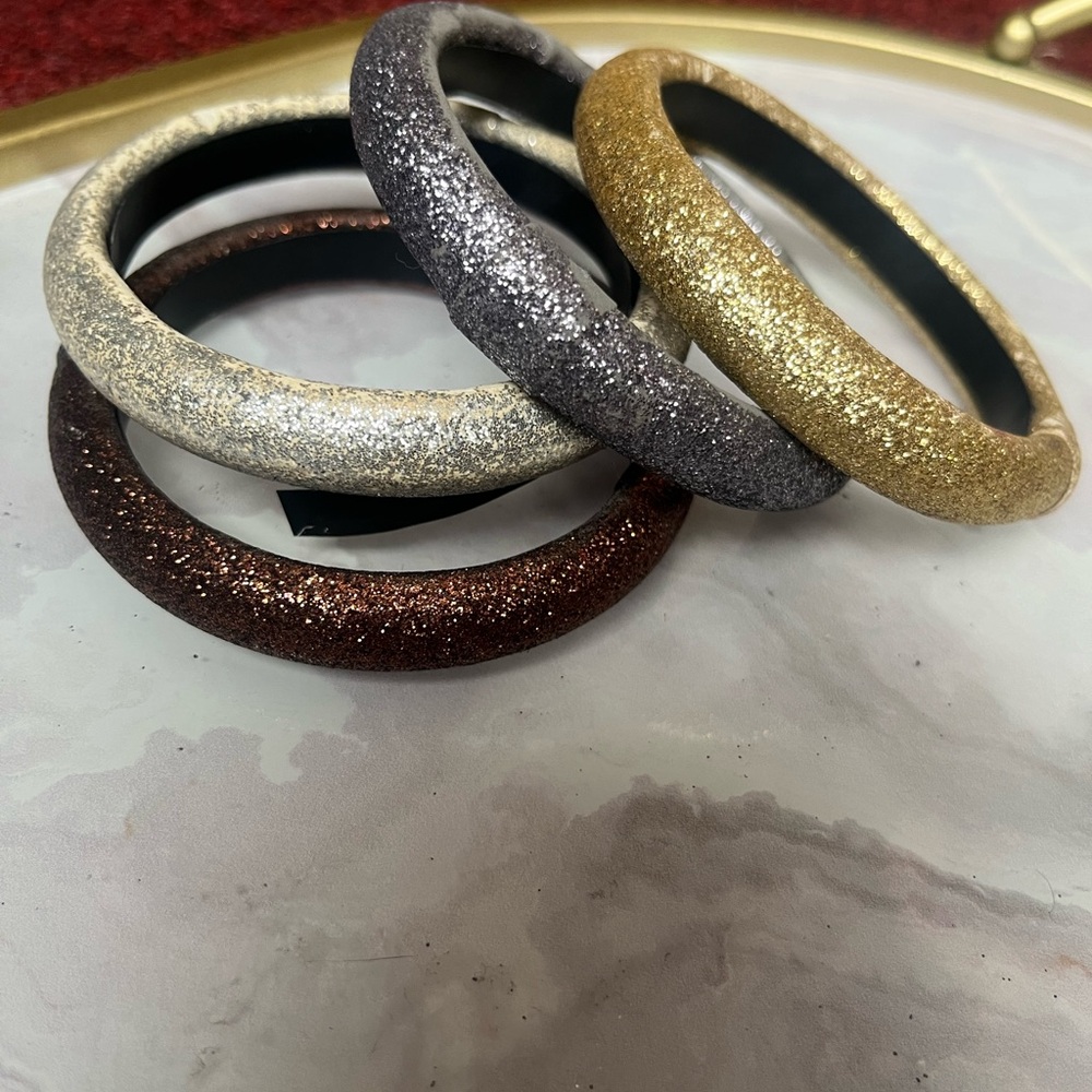 Shimmer bangles